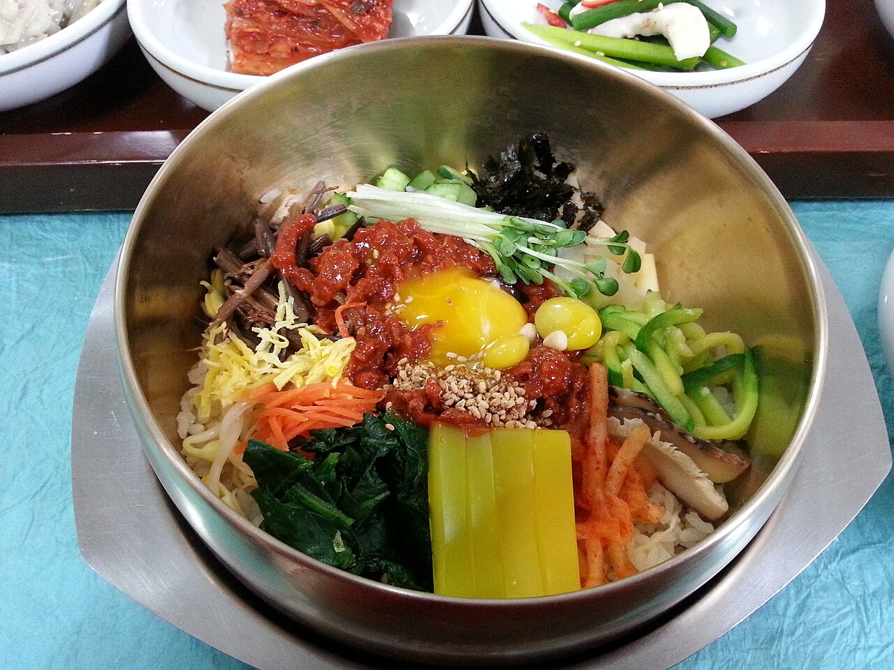 Jeonju bibimbap with colorful vegetables
